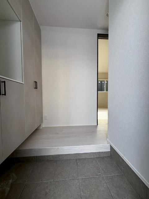 大泉東町貸家（1） 玄関