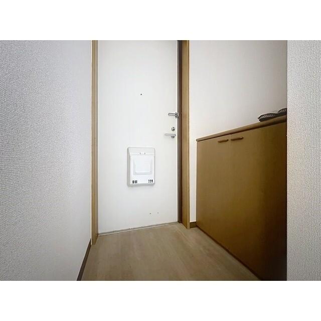 フローラルパークハイツ（201） 玄関