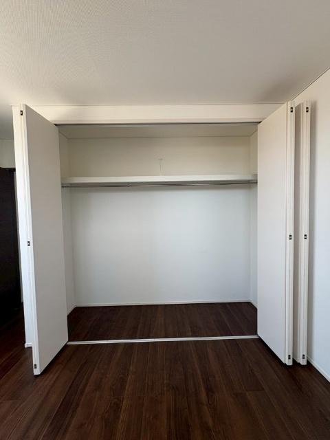 婦中町貸家　1号棟（001） 収納