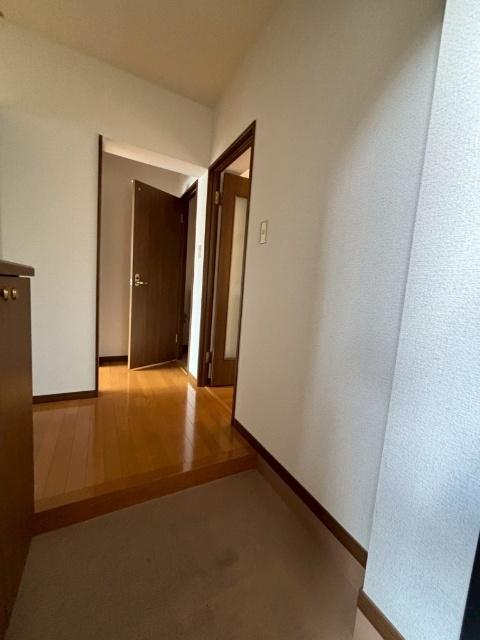 エルフメゾン東中野（103） 玄関