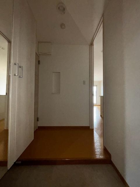 コルテーレ荒町（501） 玄関