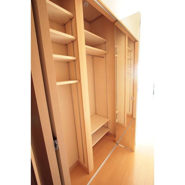 ファーストレーベン新富町（702） 収納
