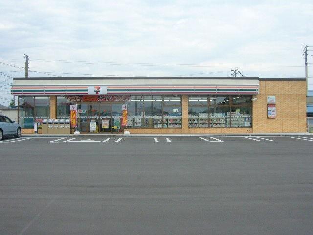 セブンイレブン富山城川原3丁目店：831m