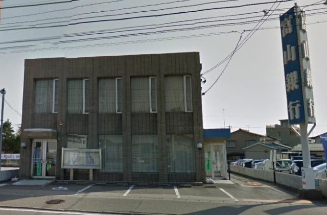 富山銀行中島支店：1142m