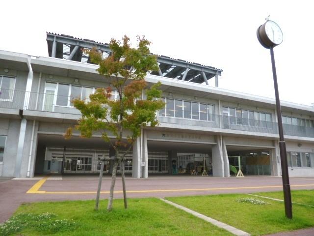 富山市立新庄北小学校：2124m