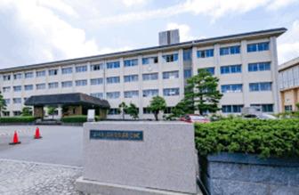 富山県立富山商業高校：1637m