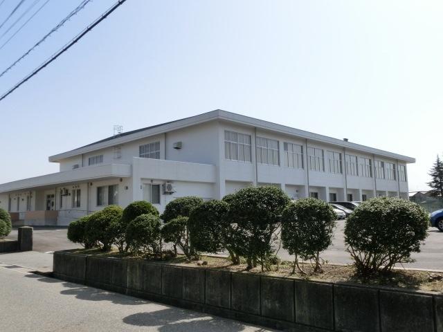 富山市立新庄中学校：601m