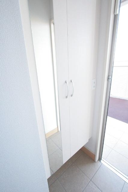 フェリーチェ（205） 玄関