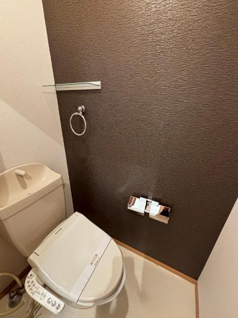 リビングタウン下新北町（101） トイレ