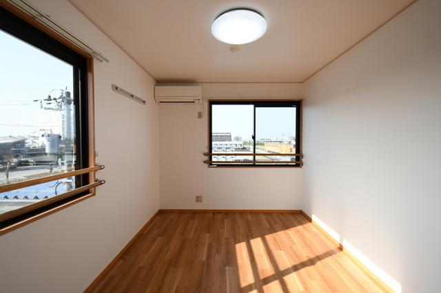 リシェス・オカザキ（303） 部屋画像