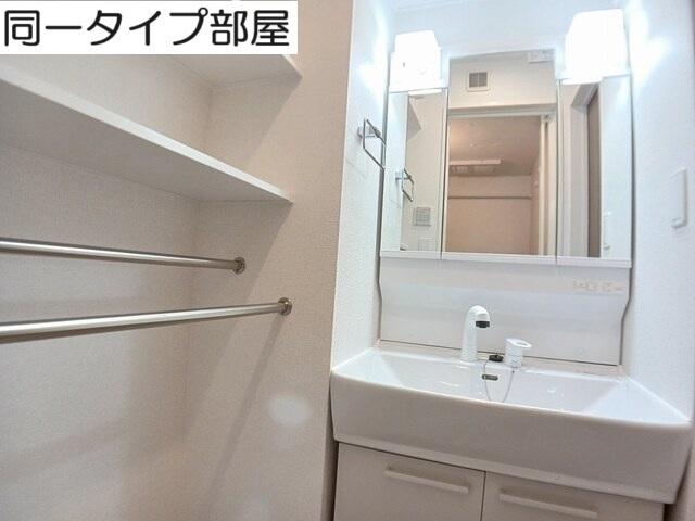 メゾン　ラ　ヴェール（101） 洗面