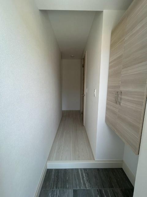 ウェルモート曙町（102） 玄関