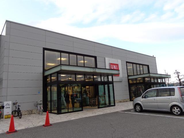 ユニクロ富山山室店：1468m