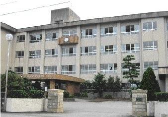 富山市立興南中学校：2932m