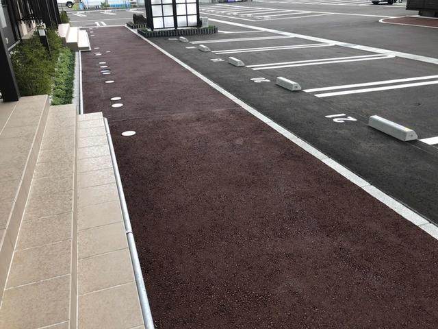 ルミエールオッツ　B棟（103） 駐車場