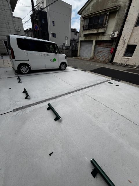 コタージュ七番館（302） 駐車場