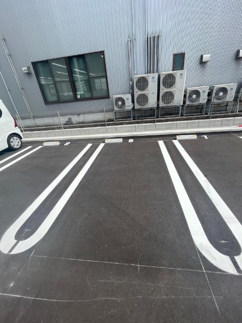 ドエル23（305） 駐車場