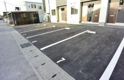 富山市堀アパート 駐車場