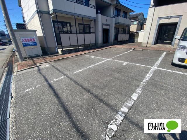 ハイツDAIEI（A101） 駐車場