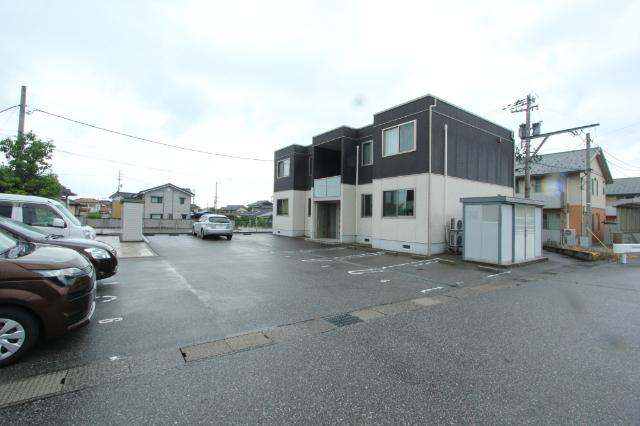 アジュール小杉B（B105） 駐車場