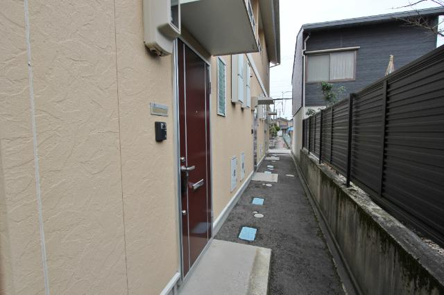 Provence B棟（102） エントランス