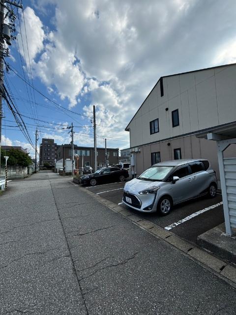 フォンティーヌ今泉（A102） 駐車場
