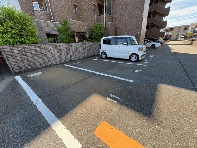 サーパス二口町（702） 駐車場