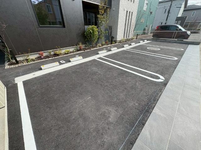ShaMaison神通町（301） 駐車場