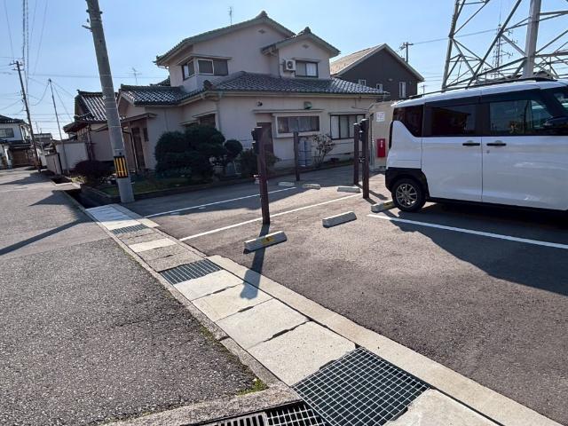 feel well（203） 駐車場