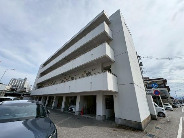 プルミエタカラ（407） 外観