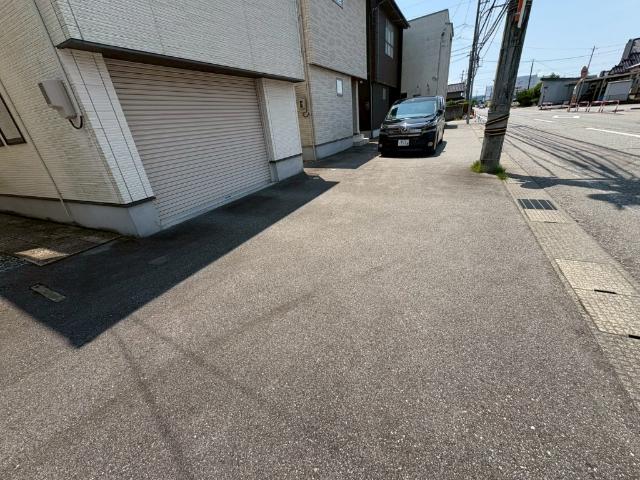 婦中町貸家　1号棟（001） 駐車場