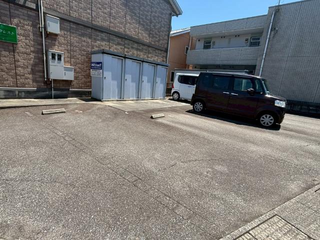 サンクレスト（103） 駐車場