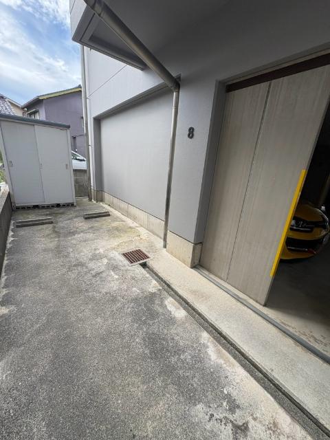 エアロハイツ神通（303） 駐車場