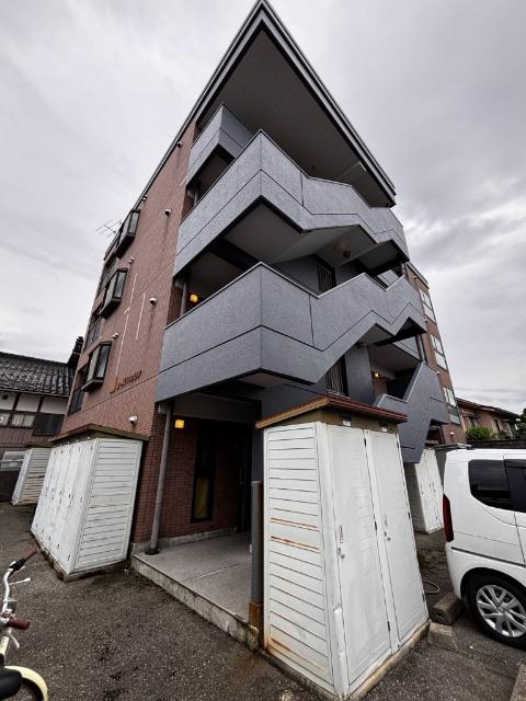コーポバイオリン（101） 外観