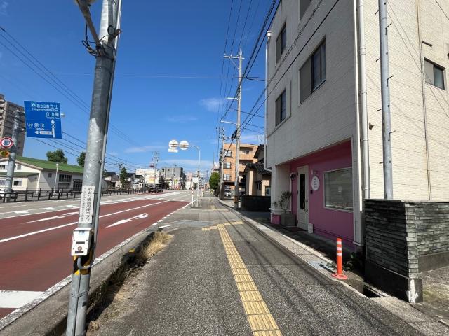 大泉東町　エステサロンビル その他