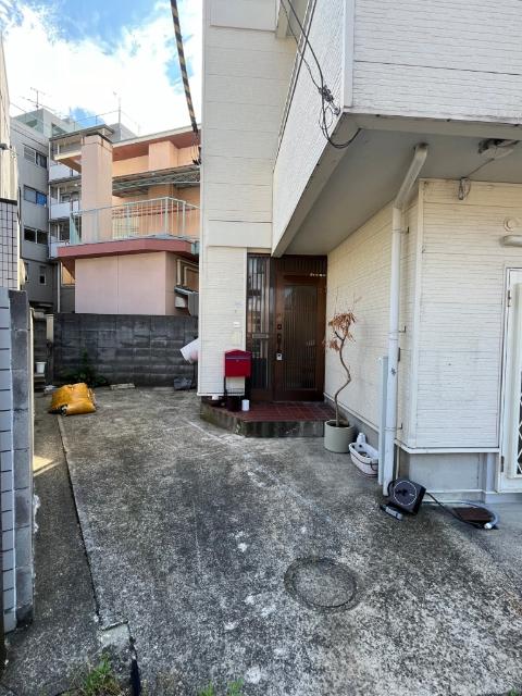 大泉東町　エステサロンビル その他