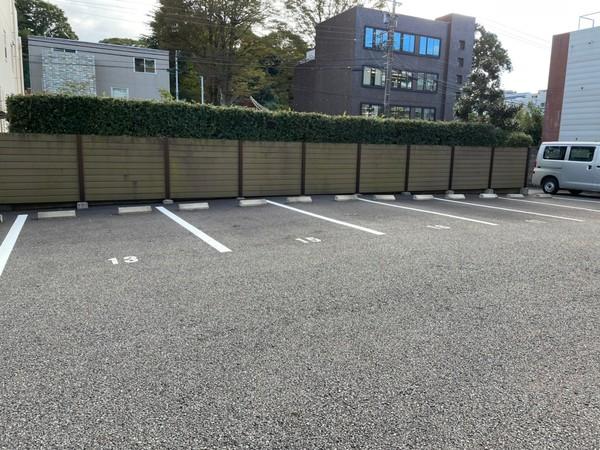 アムールペー西町（605） 駐車場