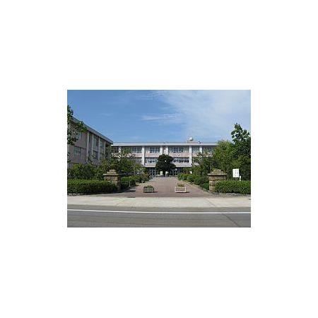 小松市立苗代小学校：2001m