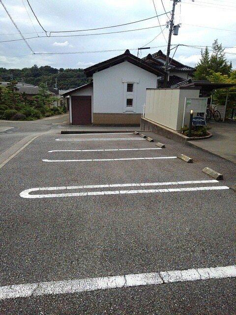 アクティブリーフⅣ（202） 駐車場