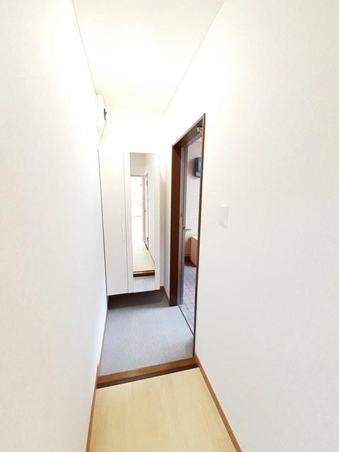 ウイニングラン　Ⅱ棟（101） 玄関