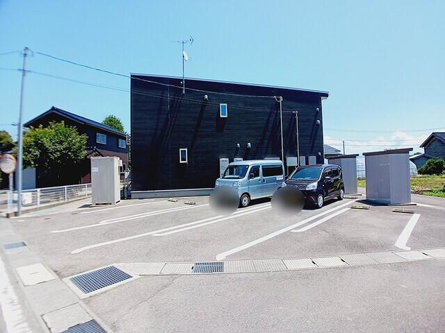 サンボヌールⅤ（201） 駐車場