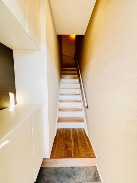VILLA COURT CARROT12（203） 玄関