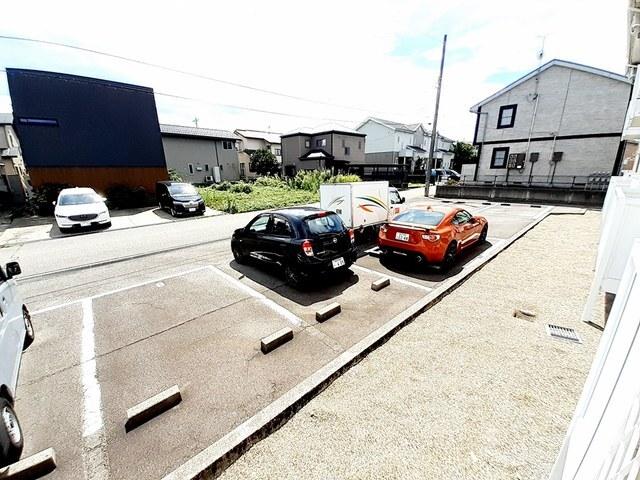 エルディムぴあⅡ（101） 駐車場