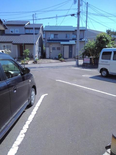 ラフィネ（101） 駐車場