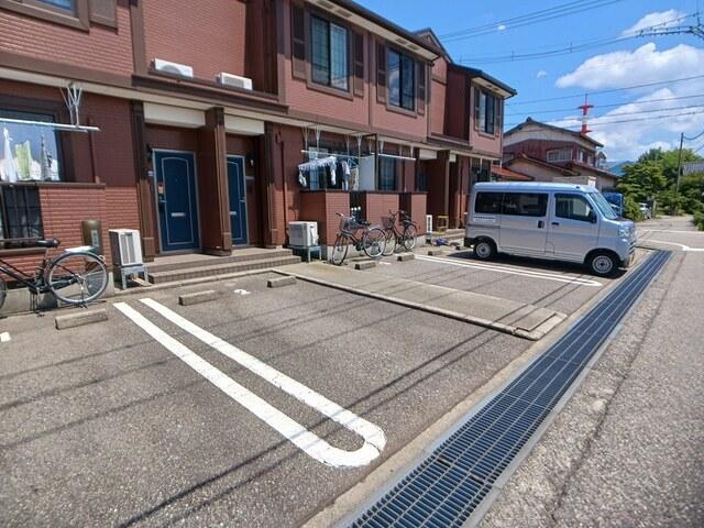 パルテール（104） 駐車場