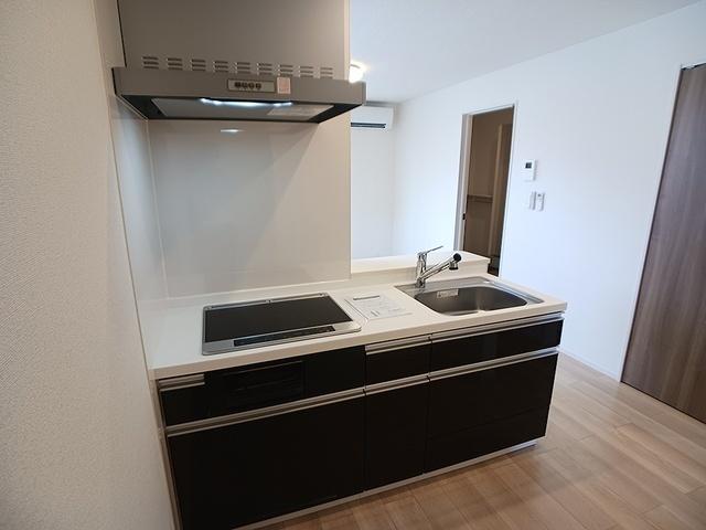 ヒカルサ金沢畝田東Ⅱ（103） キッチン