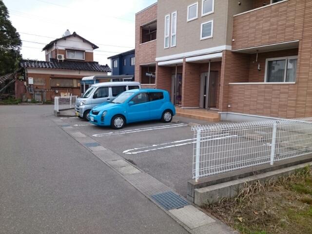 サンフラワー（202） 駐車場
