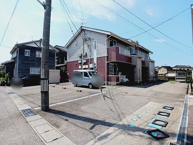 サン・ボヌール（202） 駐車場