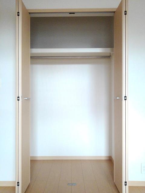 ロズレイ（203） 収納