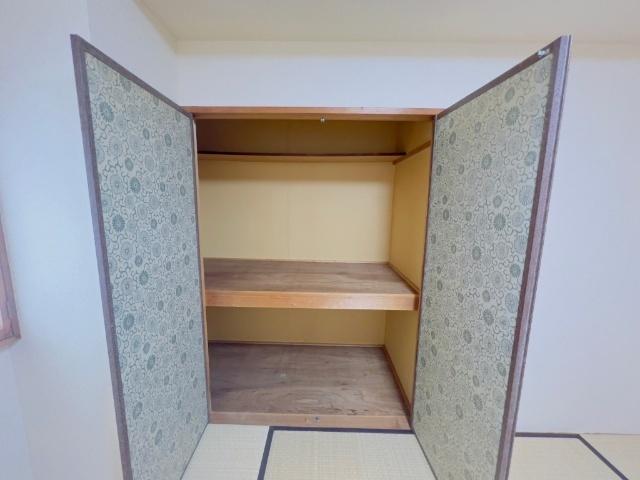ロイヤルプリンスコハマビル（601） 収納
